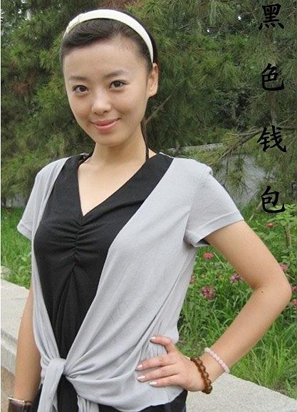 《黑色钱包》海报
