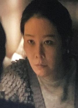 《衣柜》海报