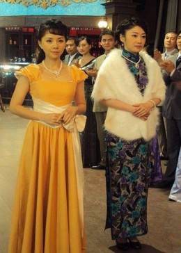 《女王2011》海报