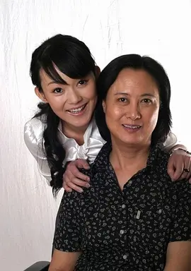 《麻辣母女》海报