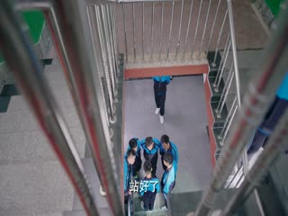 《龙华之少年归》海报