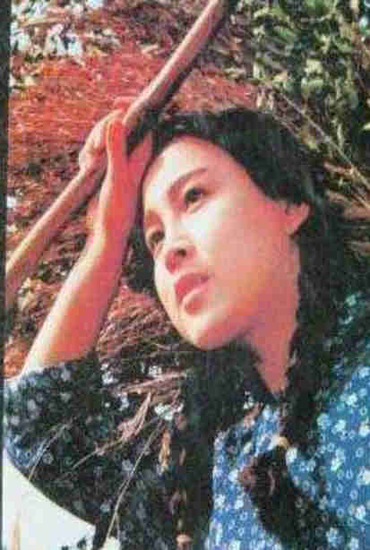 《部落性冲突》海报