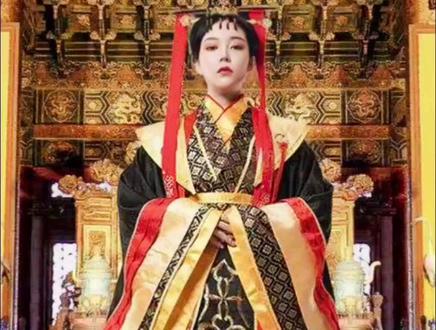 《我的女帝陛下》海报