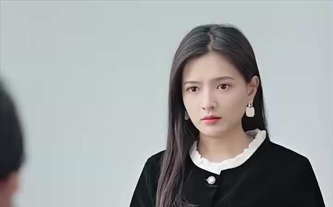 《闪婚秘书带崽出逃》海报
