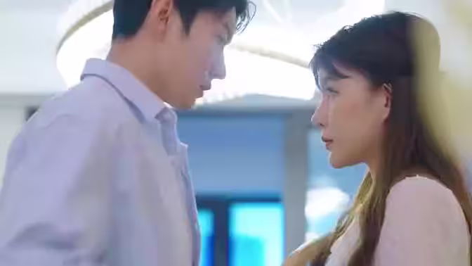 《闪婚后我竟跃升成女总裁》海报