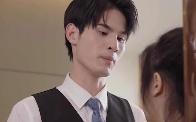 《闪婚后，总裁夫人要离婚》海报