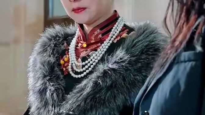 《盛总每天都在父凭子贵-全城悬赏：爹地，那个才是我妈咪》海报