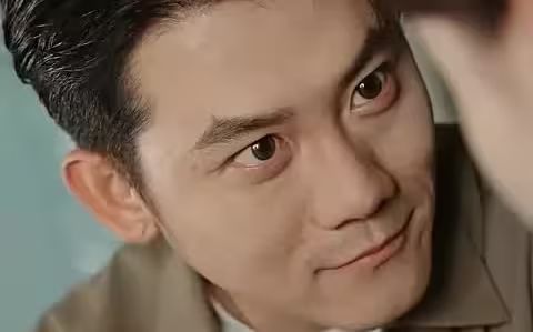 《盖世》海报