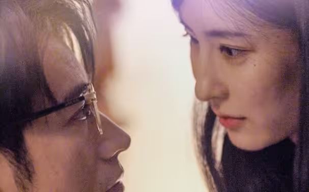 《新版：爱你不问归期》海报
