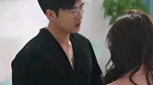 《隐婚老公是富豪（隐婚对象是大佬）》海报