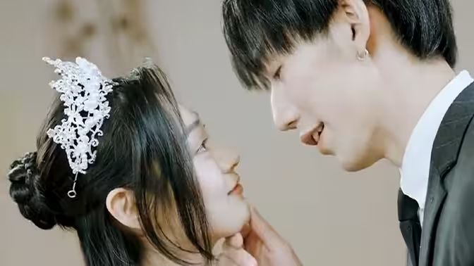 《替嫁缠婚大佬送上门》海报
