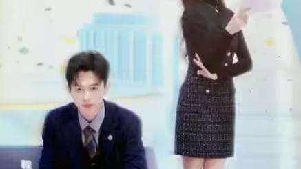 《幸运双宝：爹地每天都在装(闪婚：首富怎么和我老公一个样)》海报