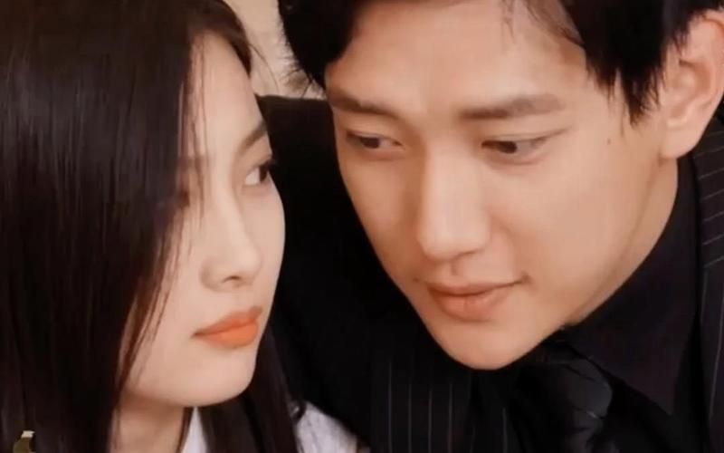 《强势锁婚：陆律师的契约娇妻》海报