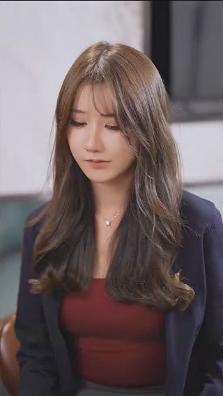 《花开正艳（整形）》海报