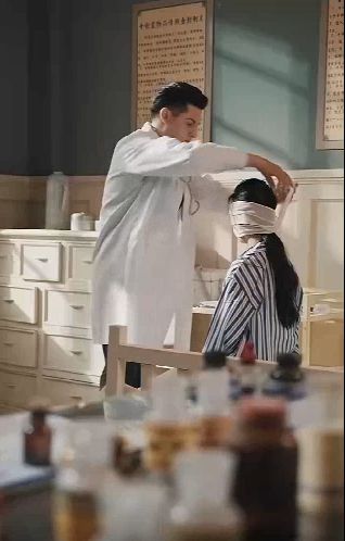 《完蛋少帅夫人成替身了》海报