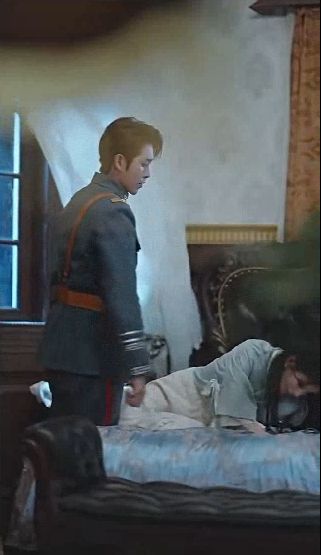 《少帅天天求复婚》海报