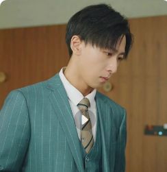 《爸爸我要让你当首富》海报