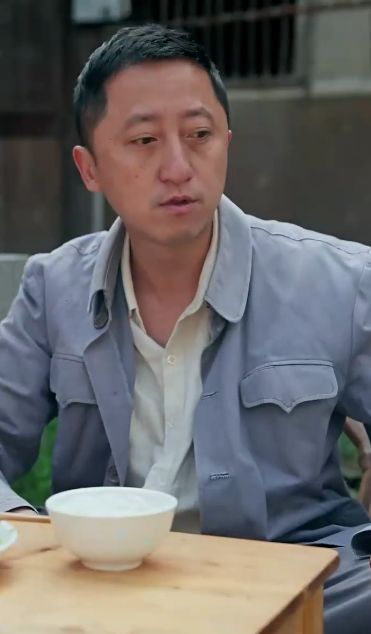 《衣锦还乡之我本高山》海报