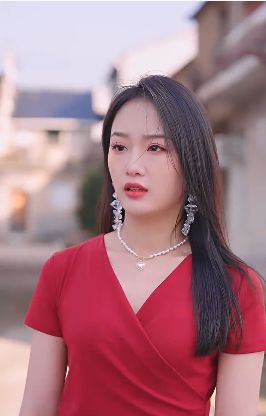 《逆袭之最强搬砖工》海报