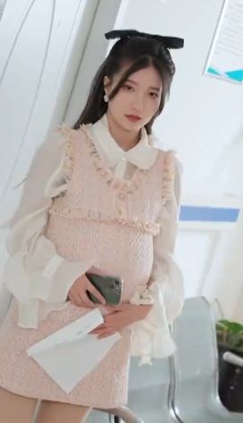 《AA唐月》海报