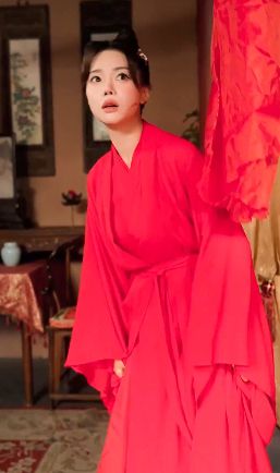 《新：王妃她又美又飒（余宗伟-孔玉倩)》海报