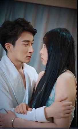 《错嫁缠婚，首富老公乖乖宠我》海报