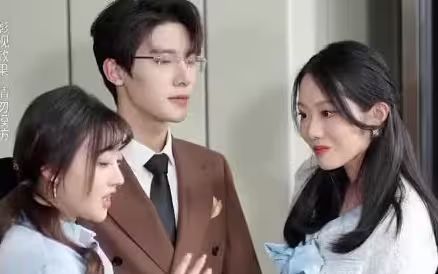《沈秘书她不装了》海报
