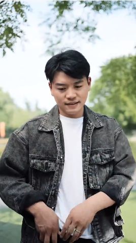 《威震天下》海报
