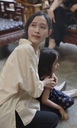 《重生虐渣：霍夫人又美又飒》海报
