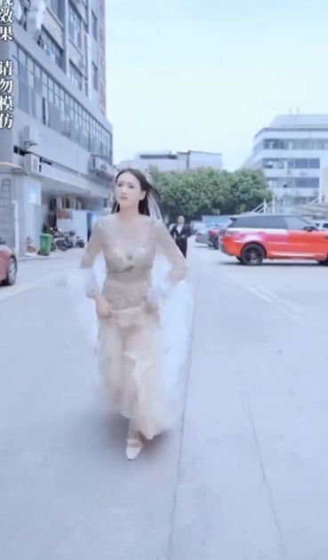 《替嫁娇妻99次出逃》海报