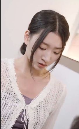 《弃妇归来！千亿前妻狂虐渣夫》海报