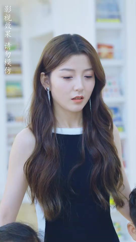 《一胎双宝，千亿爹地超宠妻》海报