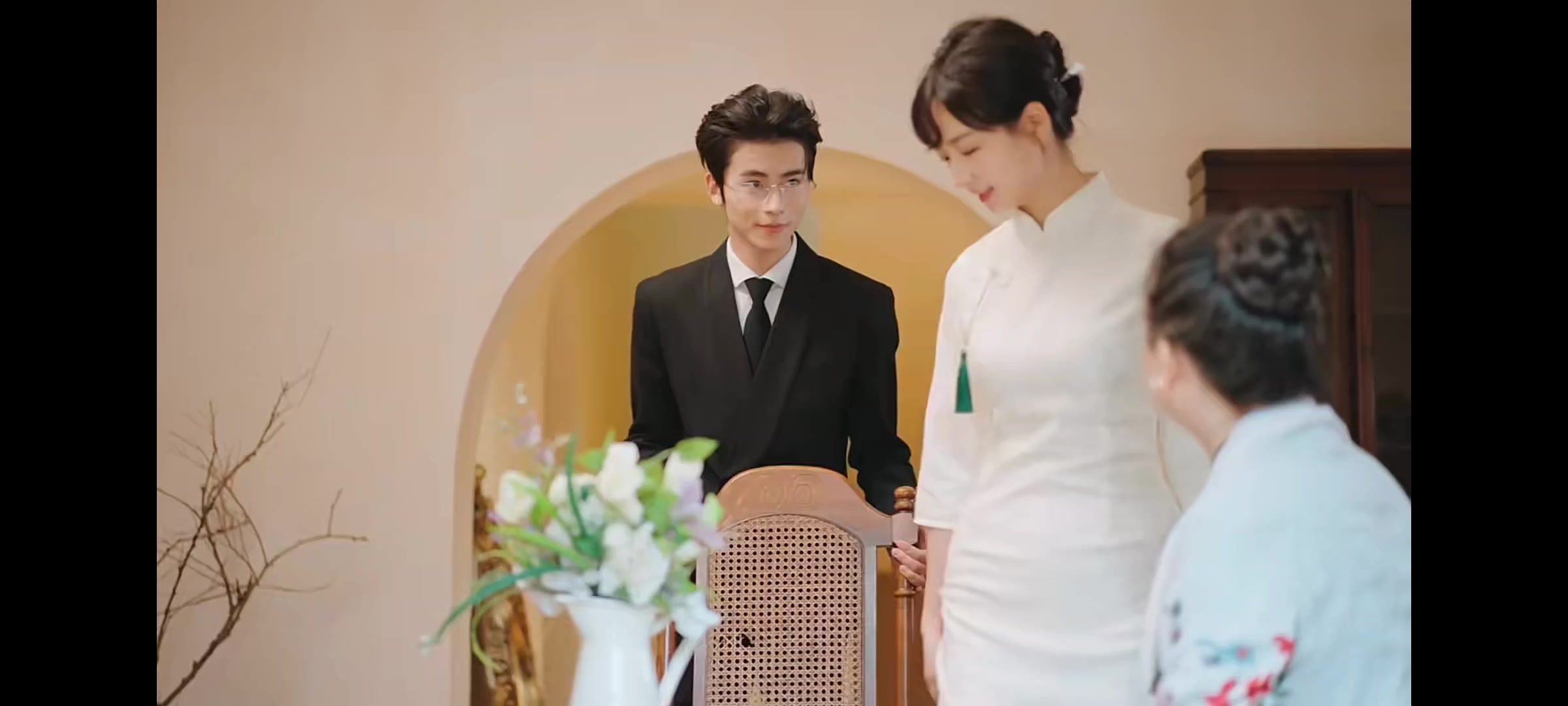 《闪婚后总裁沦陷了（婚后沦陷）（闪婚令总裁陷入情网）》海报