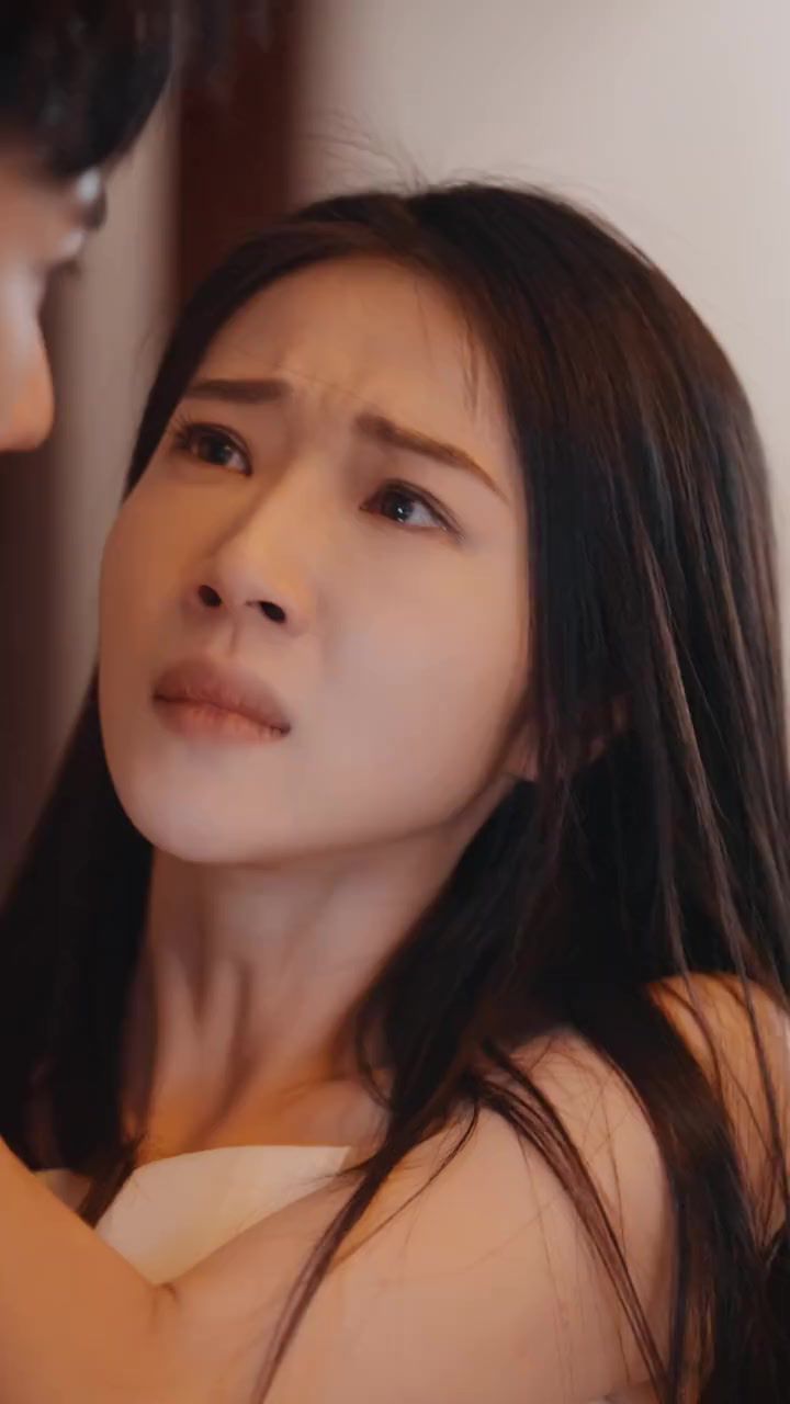 《夫人离婚后，疯批总裁他慌了》海报